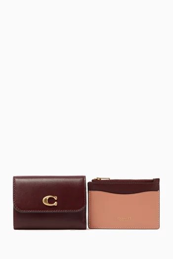 Essential Card Holder Wallet in Leather