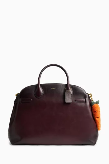 حلية حقيبة كاروتي كاروت بلاشي بتصميم جزرة فرو