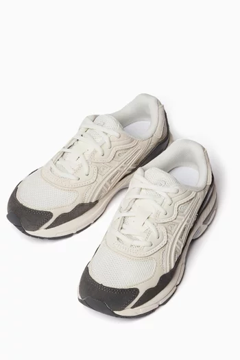 سنيكرز جل-ان واي سي جي اس