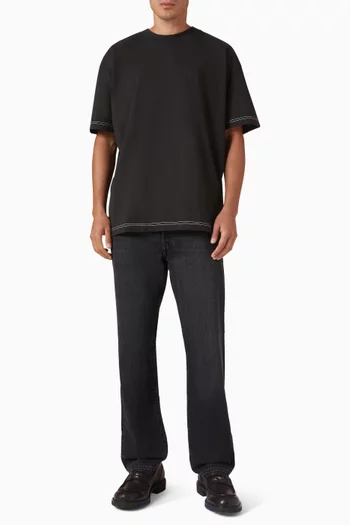 تي شيرت بشعار الماركة قطن