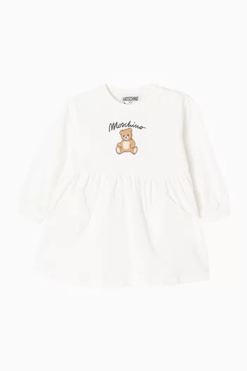 فستان بقصة واسعة مزينة بطبعة دب قطن