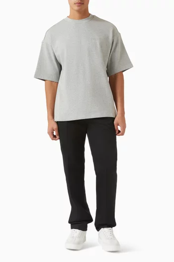 تي شيرت مزين بشعار الماركة قطن