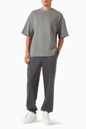 تي شيرت بتطريز شعار الماركة قطن