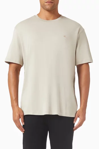 تي شيرت بتطريز شعار الماركة قطن