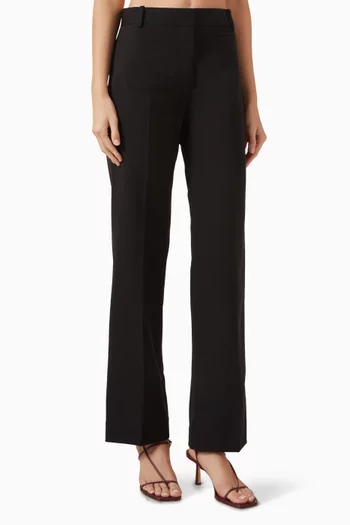 بنطال صوف بقصة ضيقة