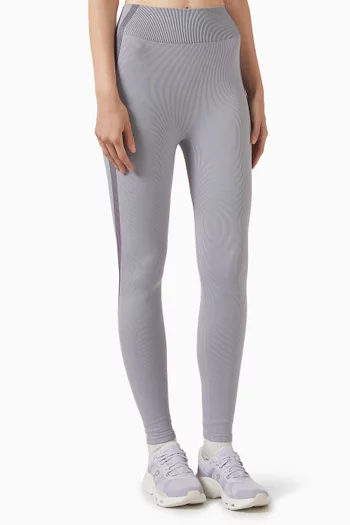 لغينغز ستوديو منسوج