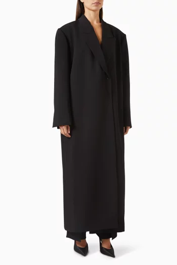 جاكيت نوف بقصة طويلة وفضفاضة