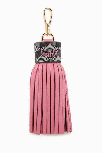 سلسلة مفاتيح بشرّابات جلد وقنب مغلف