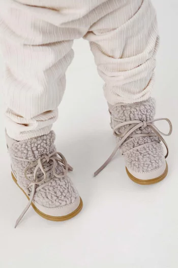 Ceesa Boots in Faux Fur & Nubuck