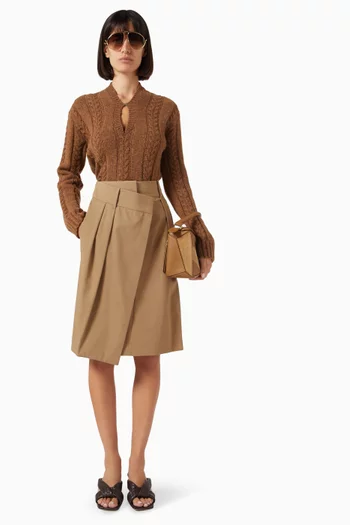 سترة منسوجة بغرزة الضفيرة