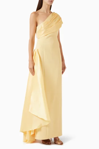 One-shoulder Gown