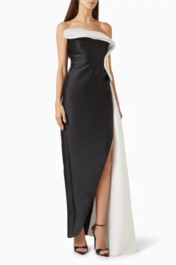 فستان سهرة بصدرية بطيّات قماش تفتا