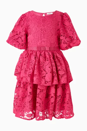 فستان بطبقات دانتيل