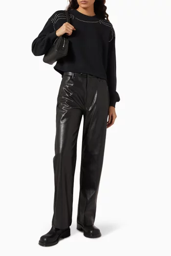 سترة كلاسيكية مرصعة بحلي