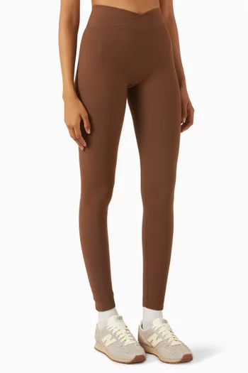 لغينغز ذا في قماش كلاود