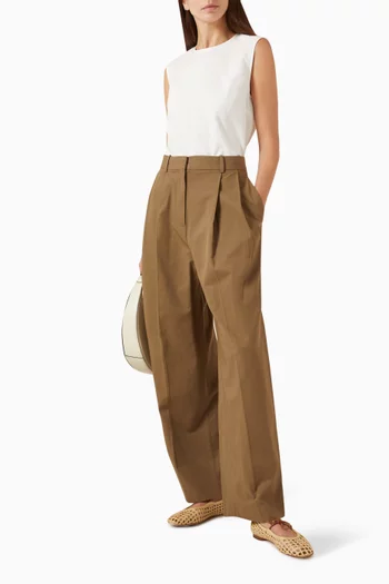 بلوزة سيرساكر بقصة بلا أكمام