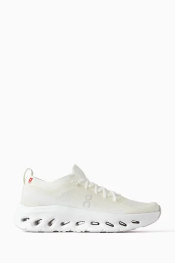 سنيكرز كلاودتيلت مون أون × زيندايا