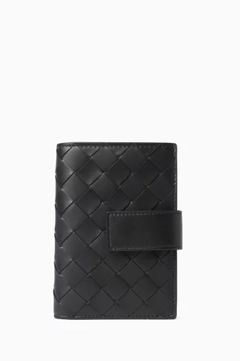 Tag Passport Case in Intrecciato Nappa