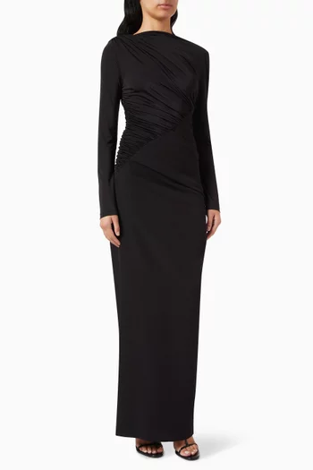 فستان طويل بكشكش