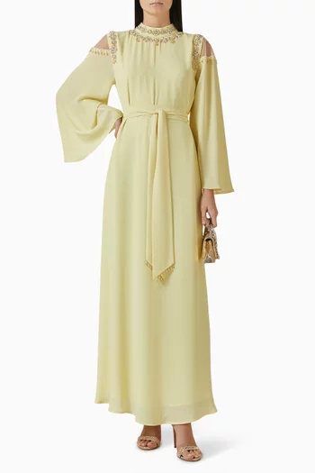 قفطان مطرز باللؤلؤ