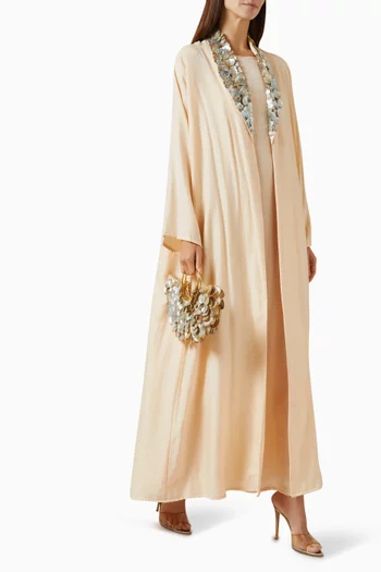 طقم عباية مطرز بصدف