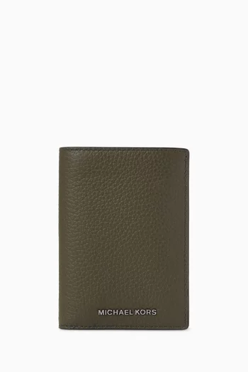 Hudson Folio Card Case in Pebbled Leather