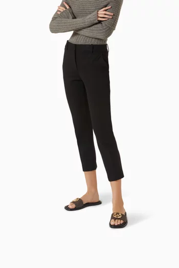 حذاء مفتوح ميلان قنب بشعار الماركة