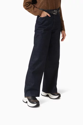 سنيكرز آرلا بنعل سميك قنب بنقشة شعار الماركة