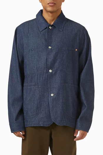 جاكيت مستوحى من أزياء العمال دينم