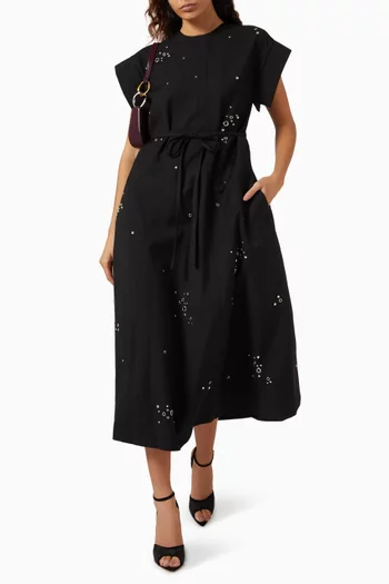 فستان بيوني بحلي معدنية