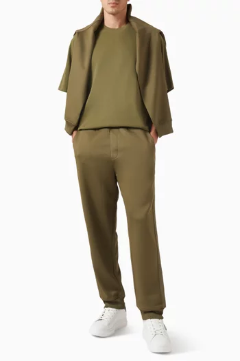 تي شيرت بشعار الماركة بيكيه