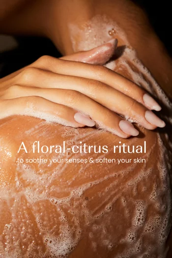 مجموعة روتين العسل والكراميل الدافئة للعناية بالجسم، توفير 20%