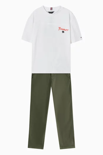 تي شيرت بطبعة شعار الماركة