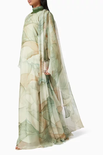 قفطان مزين بتطريزات شيفون