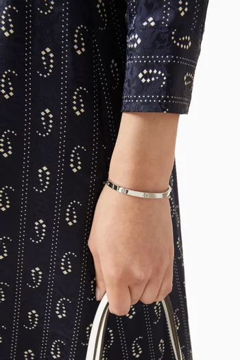 سوار ميلر رفيع مزين بحلي ستانلس ستيل بلون فضي