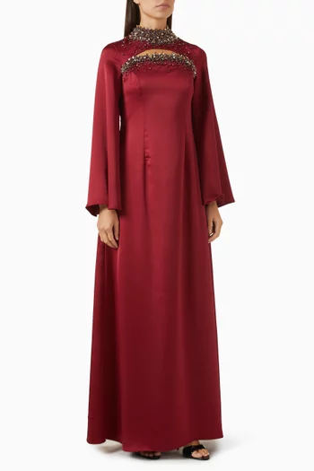 فستان طويل مطرز بالكريستال ستان