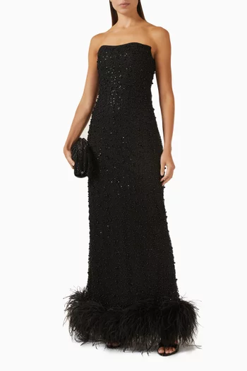 فستان سهرة لافارا مطرز بالريش والخرز