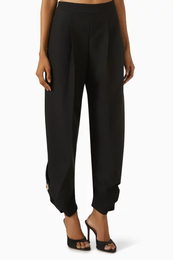 بنطال بقصة واسعة