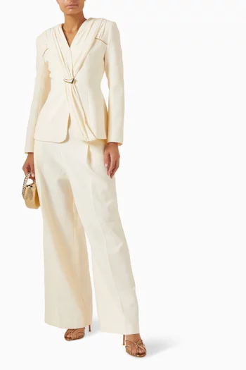 بنطال بقصة ساق واسعة