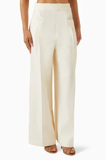 بنطال بقصة ساق واسعة