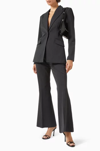 جاكيت بدلة اسينشال بقصة منحوتة