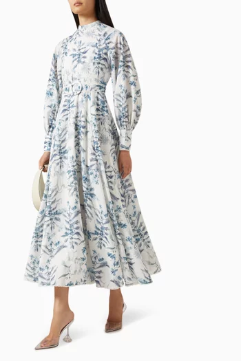 فستان متوسط الطول بحزام ونقشة زهور