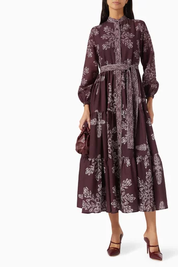 فستان متوسط الطول بحزام