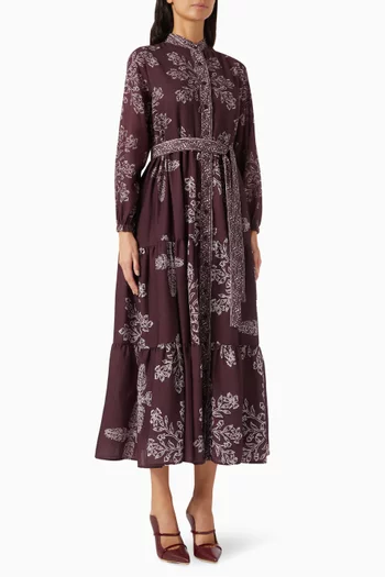 فستان متوسط الطول بحزام