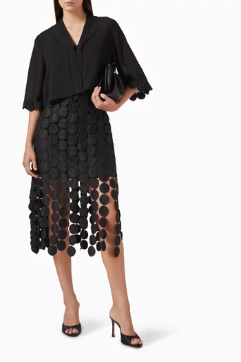 فستان متوسط الطول بكاب