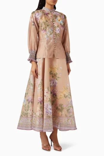 طقم بلوزة وتنورة مزين بنقشة