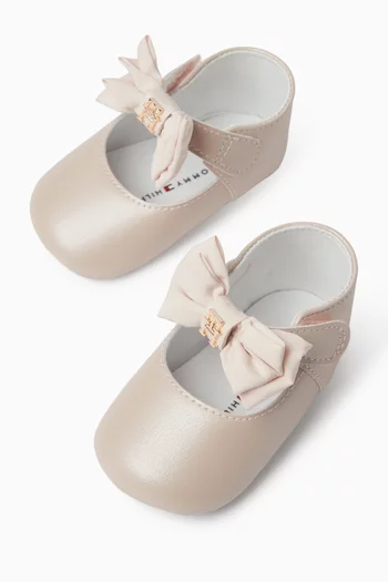 حذاء باليرينا بكعب مسطح مزين بعقدة جلد صناعي 