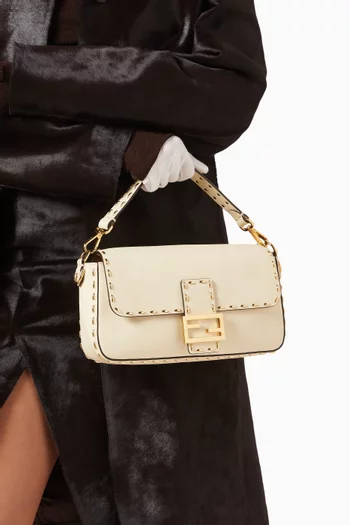Baguette Bag in Leather
