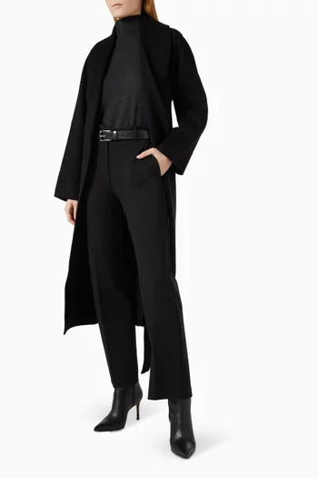 بنطال بقصة ساق مستقيمة