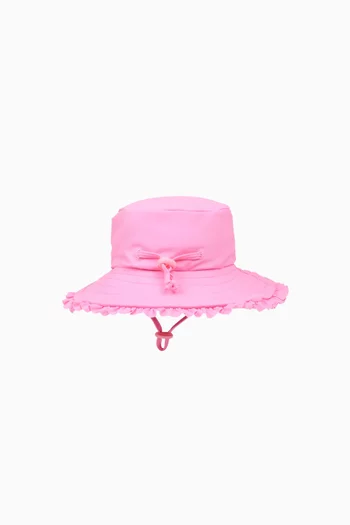 قبعة سباحة بحافة عريضة